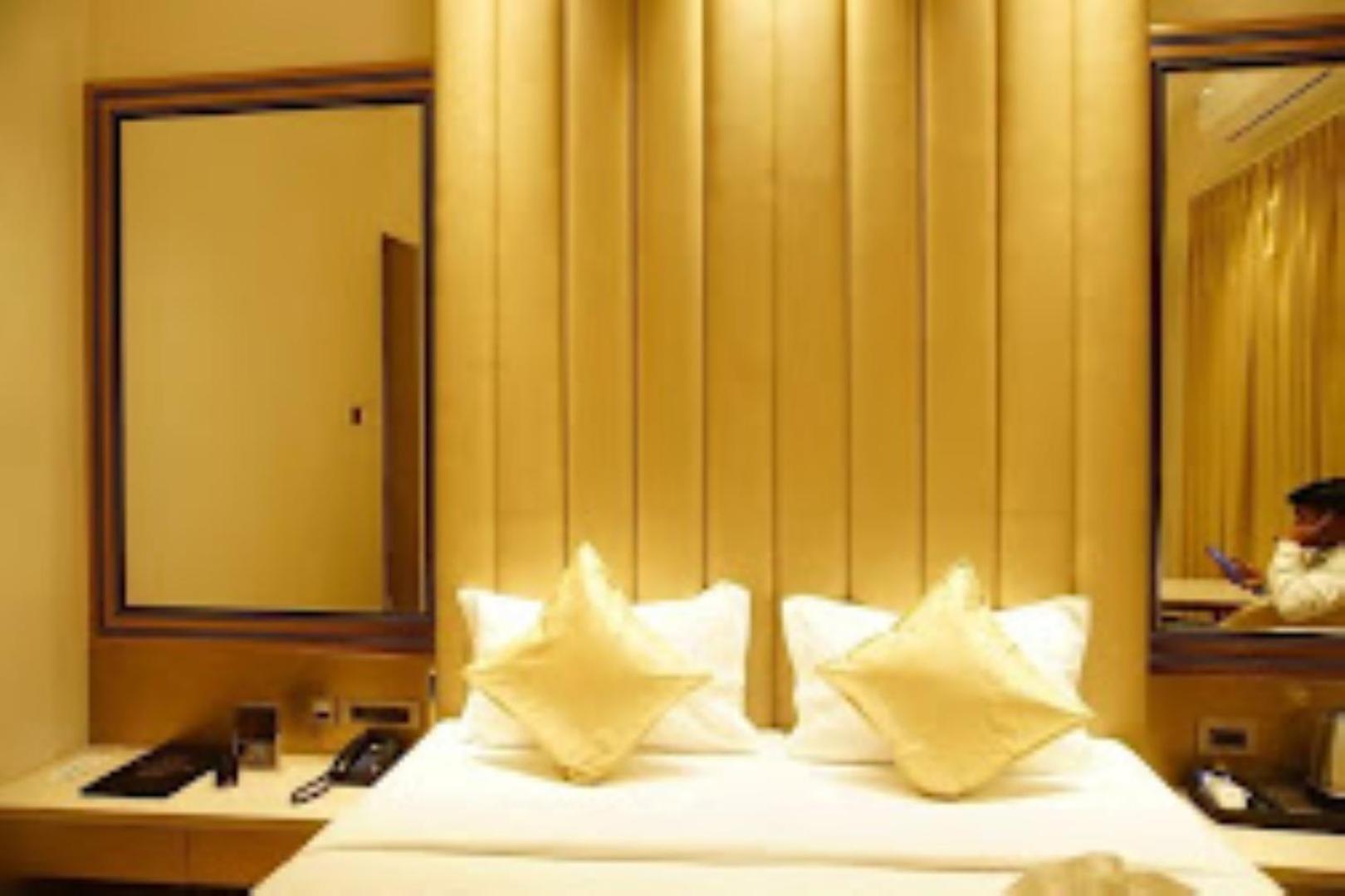 Red Orchid Hotel Kanpur Ngoại thất bức ảnh